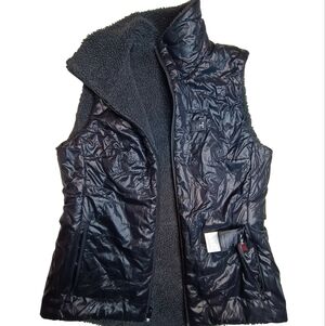 Helly Hansen Women's Lifaloft Reversible Insulator Fleece Shepra Vest Size S